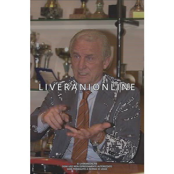 MILANO,09-07-02 DFP/ FOTO GIORGIO RAVEZZANI GIOVANNI TRAPATTONI IN GAZZETTA DELLO SPORT NELLA FOTO GIOVANNI TRAPATTONI AG ALDO LIVERANI SAS