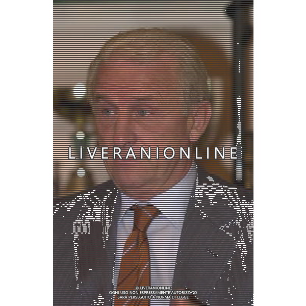 MILANO,09-07-02 DFP/ FOTO GIORGIO RAVEZZANI GIOVANNI TRAPATTONI IN GAZZETTA DELLO SPORT NELLA FOTO GIOVANNI TRAPATTONI AG ALDO LIVERANI SAS
