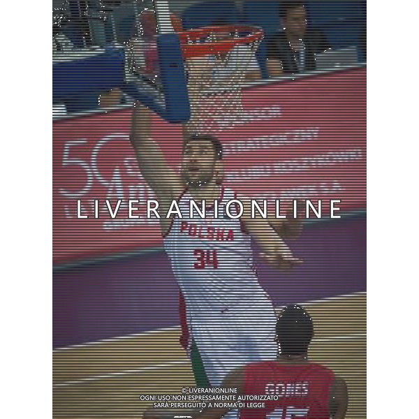2016.08.31 Wloclawek, Koszykowka, Kwalifikacje do mistrzostw Europy - EuroBasket 2017, mecz Polska - Portugalia N/z Adam Hrycaniuk (Polska nr 34) Foto Piotr Kieplin / PressFocus 2016.08.31 Wloclawek, EuroBasket 2017 qualification match Poland - Portugal N/z Adam Hrycaniuk (Polska nr 34) Credit: Piotr Kieplin / PressFocus / NEWSPIX.PL --- Newspix.pl/ AGENZIA ALDO LIVERANI SAS - ITALY ONLY EDITORIAL USE ONLY