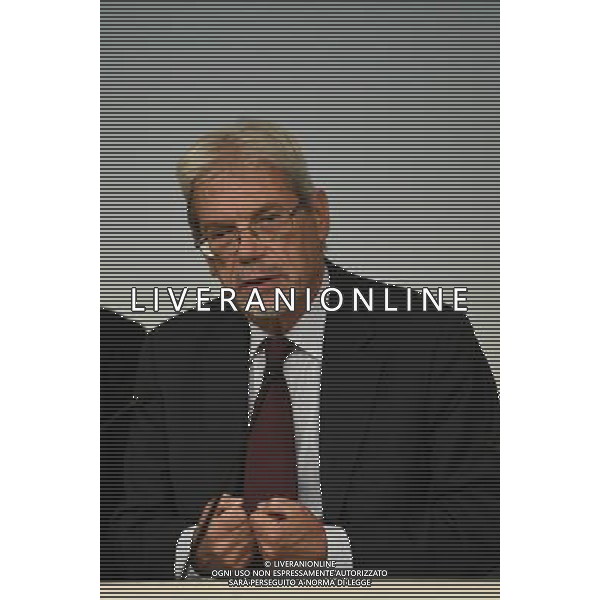 Conferenza stampa dopo il Consiglio dei Ministri - Roma - 01.09.2016 - Palazzo Chigi - nella foto: Claudio De Vincenti Sottosegretario alla Presidenza del Consiglio /Ph.Corradetti-Ag Aldo Liverani/ AGENZIA ALDO LIVERANI SAS