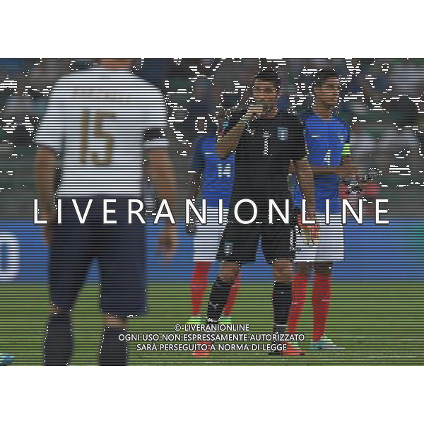 Amichevole Bari - 01.09.2016 Italia-Francia Nella Foto: gianluigi buffon parla al pubblico prima della partita /Ph.Vitez-Ag. Aldo Liverani