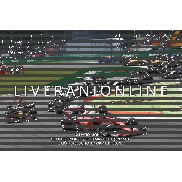 Kimi Raikkonen (FIN) Ferrari SF16-H at the start of the race. 04.09.2016. Formula 1 World Championship, Rd 14, Italian Grand Prix, Monza, Italy, Race Day. / AGENZIA ALDO LIVERANI SAS - ITALY ONLY EDITORIAL USE ONLY