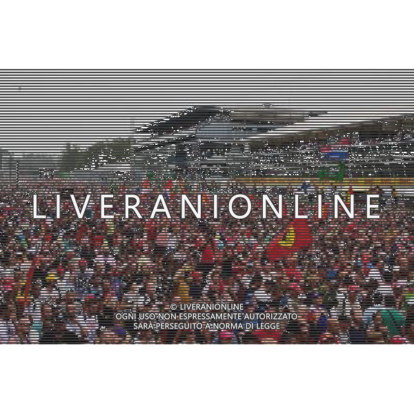 Fans at the podium. 04.09.2016. Formula 1 World Championship, Rd 14, Italian Grand Prix, Monza, Italy, Race Day. AG ALDO LIVERANI SAS ONLY ITALY
