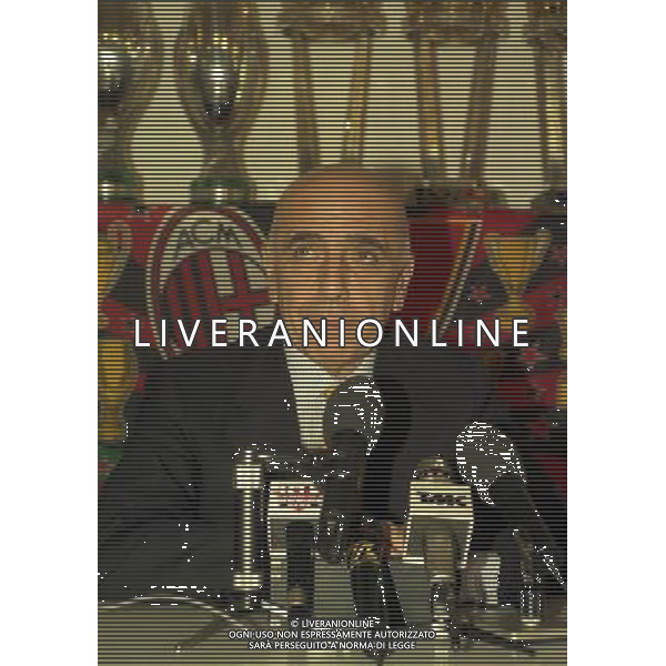 1998 CONFERENZA STAMPA ADRIANO GALLIANI NELLA SEDE DEL MILAN IN VIA TURATI AG ALDO LIVERANI SAS