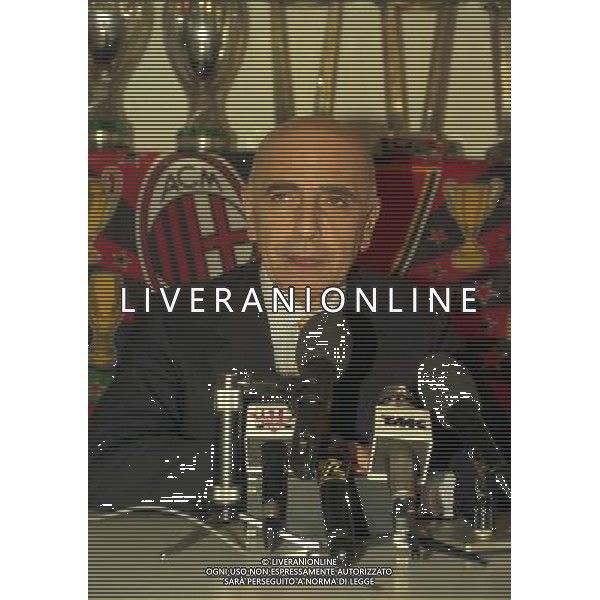 1998 CONFERENZA STAMPA ADRIANO GALLIANI NELLA SEDE DEL MILAN IN VIA TURATI AG ALDO LIVERANI SAS