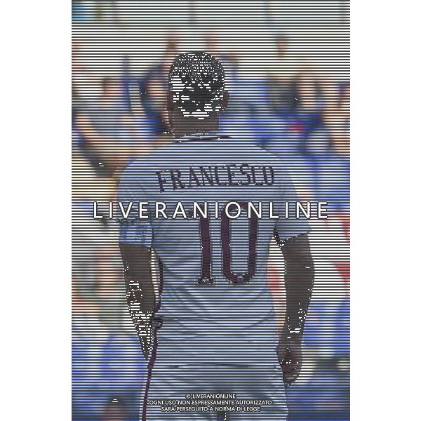 Festa della Famiglia Amichevole Roma - 03.09.2016 - Stadio Olimpico - Roma vs San Lorenzo de Almagro - nella foto: Francesco Totti con la maglia particolare in onore di Papa Francesco /Ph.Corradetti-Ag Aldo Liverani