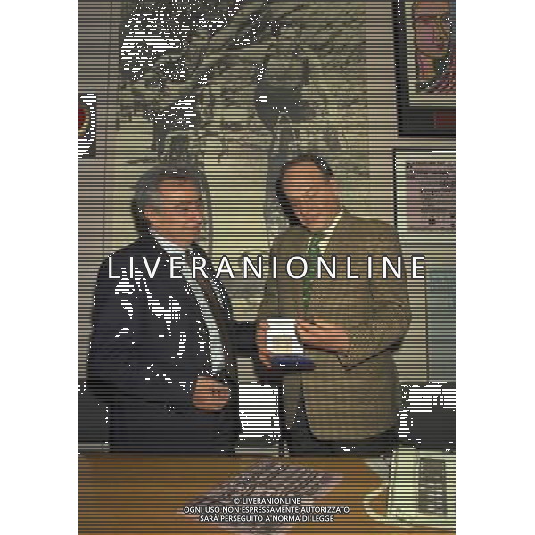 11-12-1996 MILANO SEDE GAZZETTA DELLO SPORT VIA SOLFERINO 28 INCONTRO TRA CANDIDO CANNAVO E ROBERTO SORGE PREFETTO DI MILANO AG ALDO LIVERANI SAS