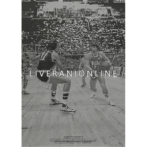 1980-1981 BASKET A1 BILLY MILANO-SINUDYNE BOLOGNA NELLA FOTO AZIONE DI GIOCO AG ALDO LIVERANI SAS