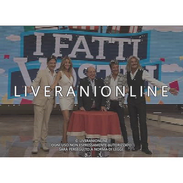 Trasmissione TV \' I Fatti Vostri \' Roma - 08.09.2016 - Studi Rai Teulada - nella foto: da sx Paolo Fox Adriana Volpe Giancarlo Magalli Marcello Cirillo e Demo Morselli /Ph.Corradetti-Ag Aldo Liverani / AGENZIA ALDO LIVERANI SAS
