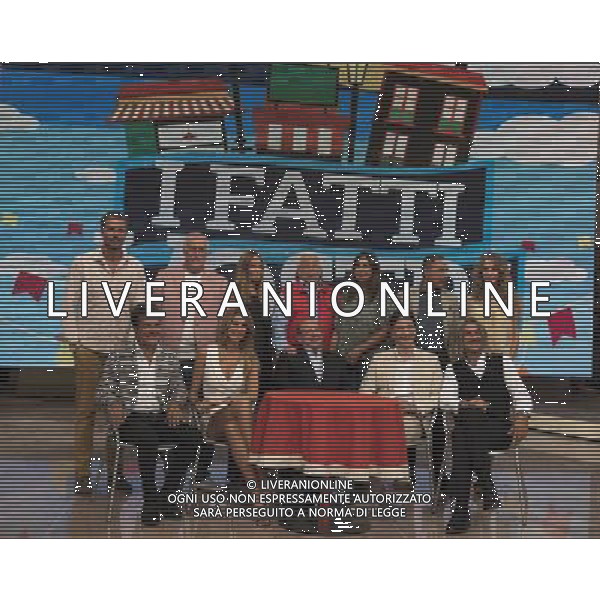 Trasmissione TV \' I Fatti Vostri \' Roma - 08.09.2016 - Studi Rai Teulada - nella foto: Michele Guardi\' con il cast della trasmissione /Ph.Corradetti-Ag Aldo Liverani / AGENZIA ALDO LIVERANI SAS