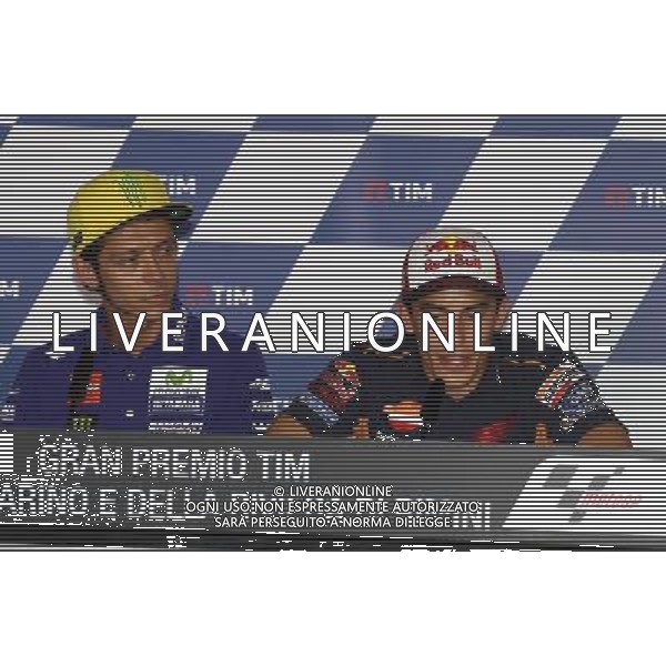 Misano Adriatico ( RN ) 08/09/16 Misano World Circuit Marco Simoncelli. Gran Premio TIM di San Marino e della Riviera di Rimini 2016 - MOTOGP Nella foto: Valentino Rossi ( ITA ) su YAMAHA e Marc Marquez ( ESP ) su HONDA PH Lauro Montagnini / AGENZIA ALDO LIVERANI SAS