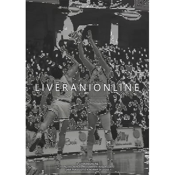 MILANO 1978-1979 CAMPIONATO DI BASKET BILLY MILANO-GABETTI CANTU NELLA FOTO AZIONE DI GIOCO AG ALDO LIVERANI SAS