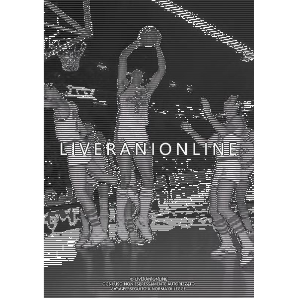MILANO 1978-1979 CAMPIONATO DI BASKET BILLY MILANO-GABETTI CANTU NELLA FOTO RENZO BARIVIERA AG ALDO LIVERANI SAS