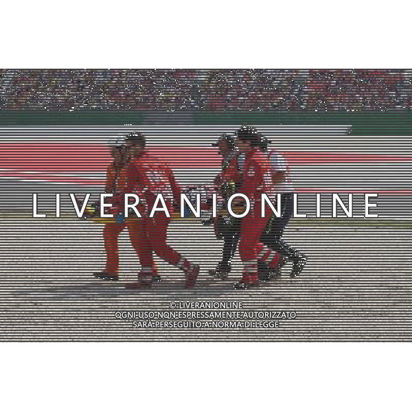 Misano Adriatico ( RN ) 11/09/16 Misano World Circuit Marco Simoncelli. Gran Premio TIM di San Marino e della Riviera di Rimini 2016 - Moto2 Nella foto: Xavier Simeon ( BEL ) su SPEED UP viene portato fuori in barella dopo l\'ncidente PH Lauro Montagnini *** Local Caption *** / AGENZIA ALDO LIVERANI SAS