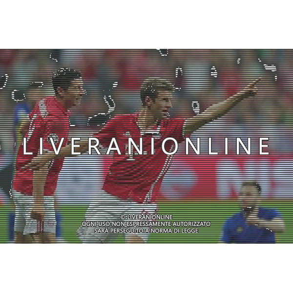 firo : Fu§ball,Fussball : 13.09.2016 Champions League, Saison 2016/2017: FC Bayern MŸnchen - FC Rostov, FCB, Gruppenphase, Torjubel, Jubel, Freude, Tor zum 2:0 Thomas MŸller ( MŸnchen ), Robert Lewandowski ( MŸnchen ) $worldrightsEs gelten unsere AGB, einsehbar auf www.firosportphoto.de copyright by firo sportphoto: Coesfelder Str. 207 D- 48249 DŸlmen www.firosportphoto.de mail@firosportphoto.de (V o l k s b a n k B o c h u m - W i t t e n ) IBAN DE68 4306 0129 0341 1171 00 Tel: +49-2594 - 9916004 Fax: +49-2594 - 9916005 AG ALDO LIVERANI SAS ONLY ITALY