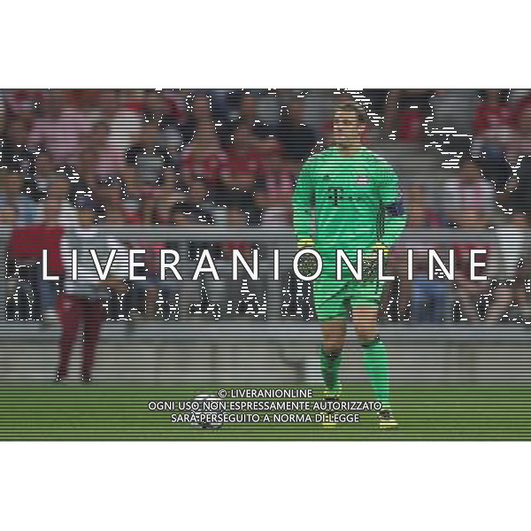 firo : Fu§ball,Fussball : 13.09.2016 Champions League, Saison 2016/2017: FC Bayern MŸnchen - FC Rostov, FCB, Gruppenphase, Manuel Neuer ( MŸnchen ), Einzelaktion $worldrightsEs gelten unsere AGB, einsehbar auf www.firosportphoto.de copyright by firo sportphoto: Coesfelder Str. 207 D- 48249 DŸlmen www.firosportphoto.de mail@firosportphoto.de (V o l k s b a n k B o c h u m - W i t t e n ) IBAN DE68 4306 0129 0341 1171 00 Tel: +49-2594 - 9916004 Fax: +49-2594 - 9916005 AG ALDO LIVERANI SAS ONLY ITALY