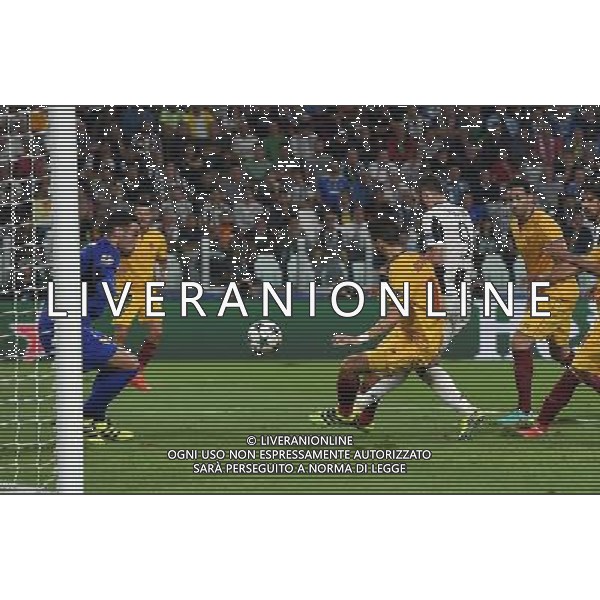 UEFA Champions League 2016/2017 Finale Fase a Girone Gruppo H Torino - 14.09.2016 Juventus-Siviglia Nella Foto:occasione higuain /Ph.Vitez-Ag. Aldo Liverani