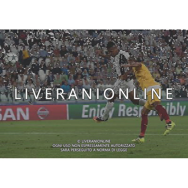 UEFA Champions League 2016/2017 Finale Fase a Girone Gruppo H Torino - 14.09.2016 Juventus-Siviglia Nella Foto:occasione alex sandro parata da rico /Ph.Vitez-Ag. Aldo Liverani