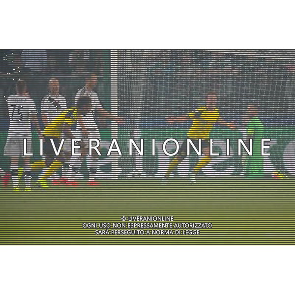 WARSZAWA 14.09.2016 PILKA NOZNA CHAMPIONS LEAGUE GRUP F LEGIA WARSZAWA BORUSSIA DORTMUND NZ MARIO GOTZE ARKADIUSZ MALARZ RADOSC BRAMKA FOT MAREK BICZYK NEWSPIX.pl --- Newspix.pl AG ALDO LIVERANI SAS ONLY ITALY *** Local Caption *** www.newspix.pl mail us: info@newspix.pl call us: 0048 022 23 22 222 --- Polish Picture Agency by Ringier Axel Springer Poland