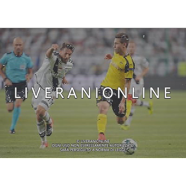 2016.09.14 Warszawa Pilka nozna UEFA Liga Mistrzow Sezon 2016/2017 Legia Warszawa - Borussia Dortmund N/z Bartosz Bereszynski Raphael Guerreiro Foto Norbert Barczyk / PressFocus 2016.09.14 Warszawa Football UEFA Champions League Season 2016/2017 Legia Warszawa - Borussia Dortmund Bartosz Bereszynski Raphael Guerreiro Credit: Norbert Barczyk / PressFocus / NEWSPIX.PL --- Newspix.pl AG ALDO LIVERANI SAS ONLY ITALY *** Local Caption *** www.newspix.pl mail us: info@newspix.pl call us: 0048 022 23 22 222 --- Polish Picture Agency by Ringier Axel Springer Poland