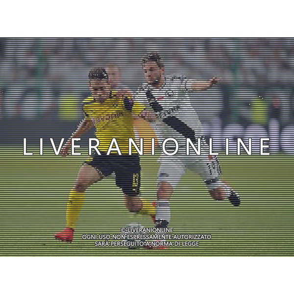 2016.09.14 Warszawa Pilka nozna UEFA Liga Mistrzow Sezon 2016/2017 Legia Warszawa - Borussia Dortmund N/z Raphael Guerreiro Bartosz Bereszynski Foto Norbert Barczyk / PressFocus 2016.09.14 Warszawa Football UEFA Champions League Season 2016/2017 Legia Warszawa - Borussia Dortmund Raphael Guerreiro Bartosz Bereszynski Credit: Norbert Barczyk / PressFocus / NEWSPIX.PL --- Newspix.pl AG ALDO LIVERANI SAS ONLY ITALY *** Local Caption *** www.newspix.pl mail us: info@newspix.pl call us: 0048 022 23 22 222 --- Polish Picture Agency by Ringier Axel Springer Poland