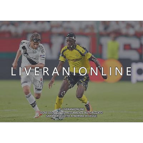 2016.09.14 Warszawa Pilka nozna UEFA Liga Mistrzow Sezon 2016/2017 Legia Warszawa - Borussia Dortmund N/z Bartosz Bereszynski Ousmane Dembele Foto Norbert Barczyk / PressFocus 2016.09.14 Warszawa Football UEFA Champions League Season 2016/2017 Legia Warszawa - Borussia Dortmund Bartosz Bereszynski Ousmane Dembele Credit: Norbert Barczyk / PressFocus / NEWSPIX.PL --- Newspix.pl AG ALDO LIVERANI SAS ONLY ITALY *** Local Caption *** www.newspix.pl mail us: info@newspix.pl call us: 0048 022 23 22 222 --- Polish Picture Agency by Ringier Axel Springer Poland