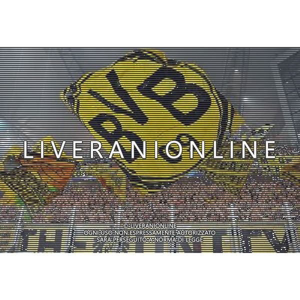 2016.09.14 Warszawa Pilka nozna UEFA Liga Mistrzow Sezon 2016/2017 Legia Warszawa - Borussia Dortmund N/z Kibice BVB Foto Norbert Barczyk / PressFocus 2016.09.14 Warszawa Football UEFA Champions League Season 2016/2017 Legia Warszawa - Borussia Dortmund Kibice BVB Credit: Norbert Barczyk / PressFocus / NEWSPIX.PL --- Newspix.pl AG ALDO LIVERANI SAS ONLY ITALY *** Local Caption *** www.newspix.pl mail us: info@newspix.pl call us: 0048 022 23 22 222 --- Polish Picture Agency by Ringier Axel Springer Poland