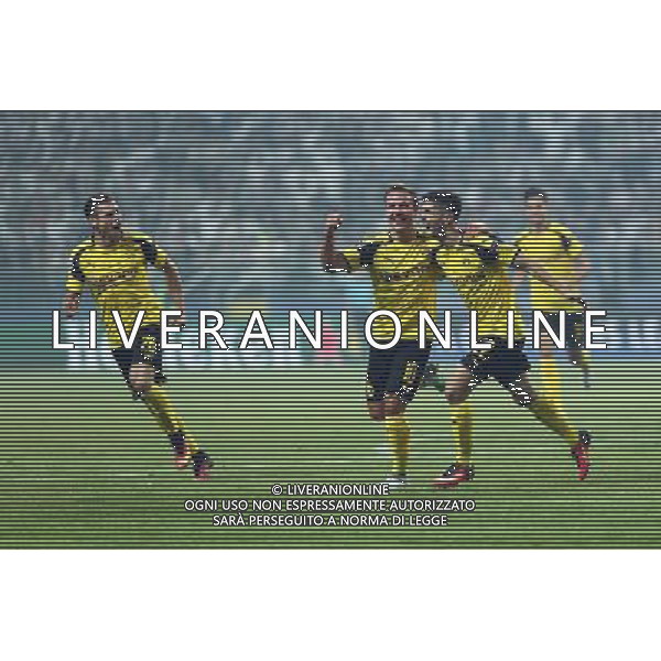 14.09.2016 WARSZAWA, LAZIENKOWSKA 3 PILKA NOZNA (FOOTBALL), LIGA MISTRZOW UEFA , FAZA GRUPOWA - GRUPA F ( UEFA CHAMPIONS LEAGUE - GROUP STAGE, GROUP F) MECZ (GAME) LEGIA WARSZAWA - BVB BORUSSIA DORTMUND NZ MARIO GOTZE, LUKASZ PISZCZEK, CHRISTIAN PULISIC BRAMKA SCORES BORUSSIA FOTO LUKASZ GROCHALA/CYFRASPORT / NEWSPIX.PL --- Newspix.pl AG ALDO LIVERANI SAS ONLY ITALY *** Local Caption *** www.newspix.pl mail us: info@newspix.pl call us: 0048 022 23 22 222 --- Polish Picture Agency by Ringier Axel Springer Poland