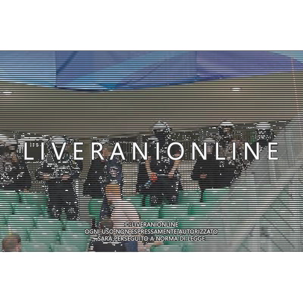 2016.09.14 Warszawa Pilka nozna UEFA Champions League Liga Mistrzow Grupa F sezon 2016/2017 Legia Warszawa - Borussia Dortmund N/Z kibice Legii zagazowali kibicow BvB, gaz Foto Pawel Andrachiewicz / PressFocus 2016.09.14 Warsaw Football UEFA Champions League Group F season 2016/2017 Legia Warsaw - Borussia Dortmund kibice Legii zagazowali kibicow BvB, gaz Photo Pawel Andrachiewicz / PressFocus / NEWSPIX.PL --- Newspix.pl AG ALDO LIVERANI SAS ONLY ITALY *** Local Caption *** www.newspix.pl mail us: info@newspix.pl call us: 0048 022 23 22 222 --- Polish Picture Agency by Ringier Axel Springer Poland