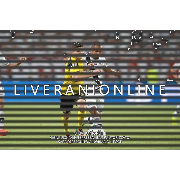 2016.09.14 Warszawa Pilka nozna UEFA Champions League Liga Mistrzow Grupa F sezon 2016/2017 Legia Warszawa - Borussia Dortmund N/Z Christian Pulisic Vadis Odjidja Foto Pawel Andrachiewicz / PressFocus 2016.09.14 Warsaw Football UEFA Champions League Group F season 2016/2017 Legia Warsaw - Borussia Dortmund Christian Pulisic Vadis Odjidja Photo Pawel Andrachiewicz / PressFocus / NEWSPIX.PL --- Newspix.pl AG ALDO LIVERANI SAS ONLY ITALY *** Local Caption *** www.newspix.pl mail us: info@newspix.pl call us: 0048 022 23 22 222 --- Polish Picture Agency by Ringier Axel Springer Poland