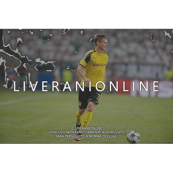 2016.09.14 Warszawa Pilka nozna UEFA Champions League Liga Mistrzow Grupa F sezon 2016/2017 Legia Warszawa - Borussia Dortmund N/Z Lukasz Piszczek Foto Pawel Andrachiewicz / PressFocus 2016.09.14 Warsaw Football UEFA Champions League Group F season 2016/2017 Legia Warsaw - Borussia Dortmund Lukasz Piszczek Photo Pawel Andrachiewicz / PressFocus / NEWSPIX.PL --- Newspix.pl AG ALDO LIVERANI SAS ONLY ITALY *** Local Caption *** www.newspix.pl mail us: info@newspix.pl call us: 0048 022 23 22 222 --- Polish Picture Agency by Ringier Axel Springer Poland