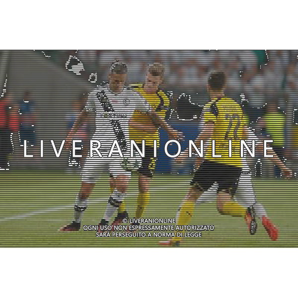 2016.09.14 Warszawa Pilka nozna UEFA Champions League Liga Mistrzow Grupa F sezon 2016/2017 Legia Warszawa - Borussia Dortmund N/Z Aleksandar Prijovic Lukasz Piszczek Foto Pawel Andrachiewicz / PressFocus 2016.09.14 Warsaw Football UEFA Champions League Group F season 2016/2017 Legia Warsaw - Borussia Dortmund Aleksandar Prijovic Lukasz Piszczek Photo Pawel Andrachiewicz / PressFocus / NEWSPIX.PL --- Newspix.pl AG ALDO LIVERANI SAS ONLY ITALY *** Local Caption *** www.newspix.pl mail us: info@newspix.pl call us: 0048 022 23 22 222 --- Polish Picture Agency by Ringier Axel Springer Poland