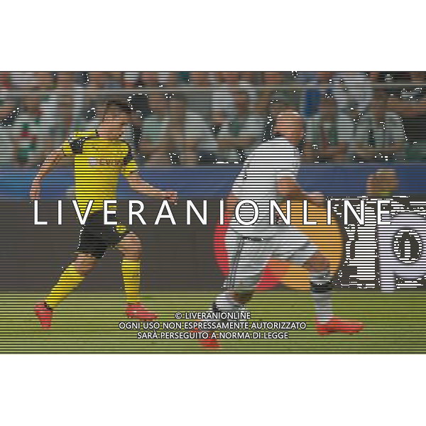 2016.09.14 Warszawa Pilka nozna UEFA Champions League Liga Mistrzow Grupa F sezon 2016/2017 Legia Warszawa - Borussia Dortmund N/Z Raphael Guerreiro Foto Pawel Andrachiewicz / PressFocus 2016.09.14 Warsaw Football UEFA Champions League Group F season 2016/2017 Legia Warsaw - Borussia Dortmund Raphael Guerreiro Photo Pawel Andrachiewicz / PressFocus / NEWSPIX.PL --- Newspix.pl AG ALDO LIVERANI SAS ONLY ITALY *** Local Caption *** www.newspix.pl mail us: info@newspix.pl call us: 0048 022 23 22 222 --- Polish Picture Agency by Ringier Axel Springer Poland