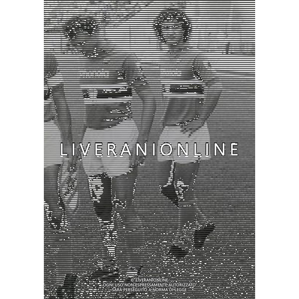 RETROSPETTIVA EVARISTO BECCALOSSI CALCIATORE NELLA FOTO EVARISTO BECCALOSSI CON LA MAGLIA DELLA SAMPDORIA AG ALDO LIVERANI SAS
