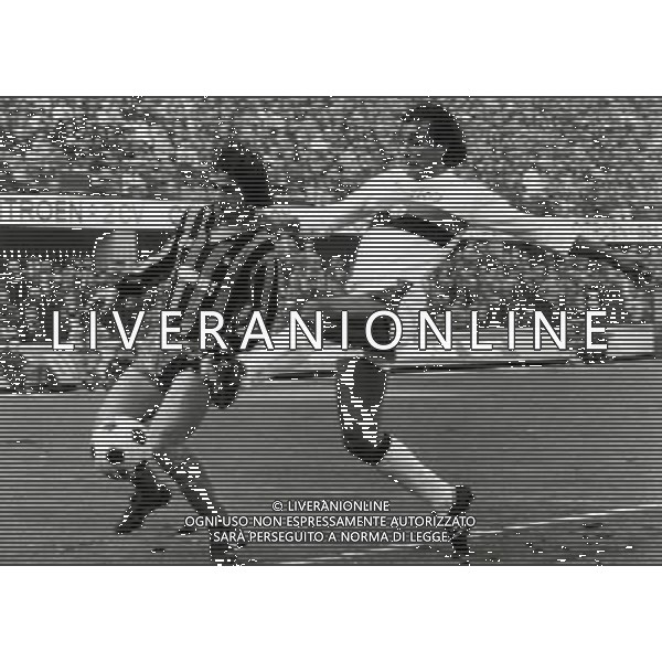 RETROSPETTIVA EVARISTO BECCALOSSI CALCIATORE NELLA FOTO EVARISTO BECCALOSSI CON LA MAGLIA DELL\'INTER AG ALDO LIVERANI SAS