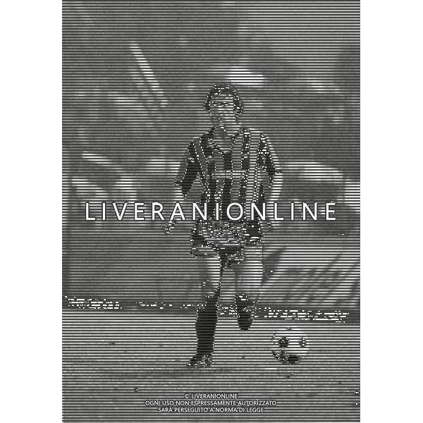 RETROSPETTIVA EVARISTO BECCALOSSI CALCIATORE NELLA FOTO EVARISTO BECCALOSSI CON LA MAGLIA DELL\'INTER AG ALDO LIVERANI SAS