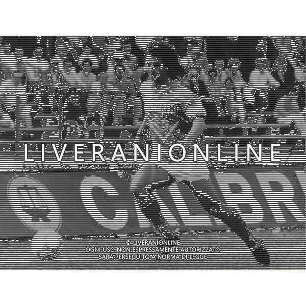 RETROSPETTIVA EVARISTO BECCALOSSI CALCIATORE NELLA FOTO EVARISTO BECCALOSSI CON LA MAGLIA DEL BRESCIA AG ALDO LIVERANI SAS