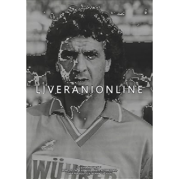 RETROSPETTIVA EVARISTO BECCALOSSI CALCIATORE NELLA FOTO EVARISTO BECCALOSSI CON LA MAGLIA DEL BRESCIA AG ALDO LIVERANI SAS
