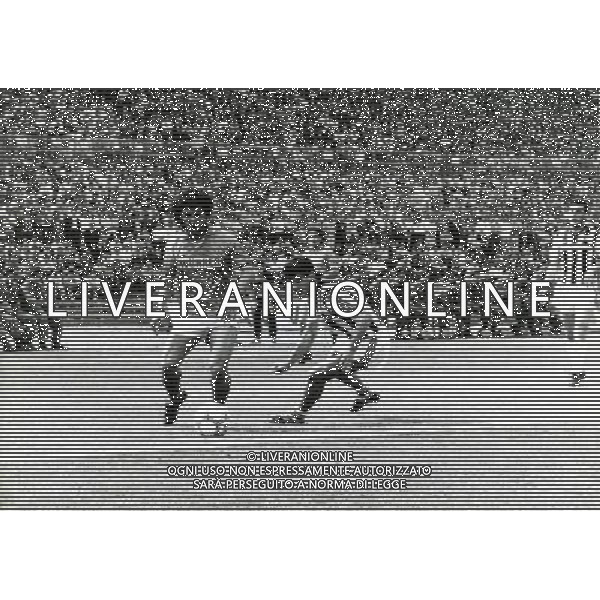 RETROSPETTIVA EVARISTO BECCALOSSI CALCIATORE NELLA FOTO EVARISTO BECCALOSSI CON LA MAGLIA DEL BRESCIA AG ALDO LIVERANI SAS