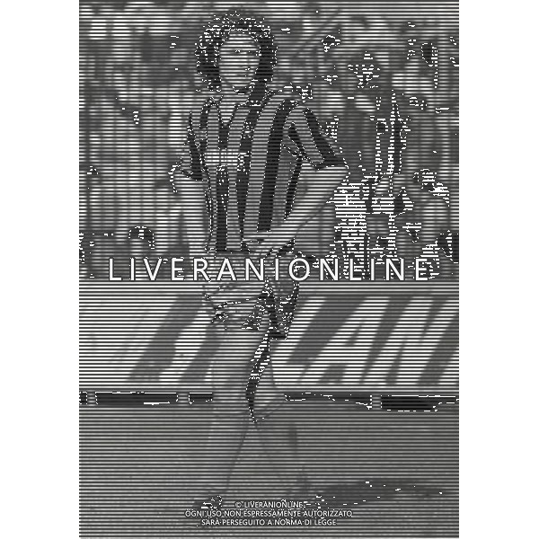 RETROSPETTIVA EVARISTO BECCALOSSI CALCIATORE NELLA FOTO EVARISTO BECCALOSSI CON LA MAGLIA DELL\'INTER AG ALDO LIVERANI SAS