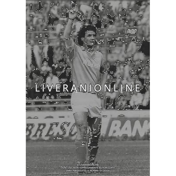RETROSPETTIVA EVARISTO BECCALOSSI CALCIATORE NELLA FOTO EVARISTO BECCALOSSI CON LA MAGLIA DEL BRESCIA AG ALDO LIVERANI SAS