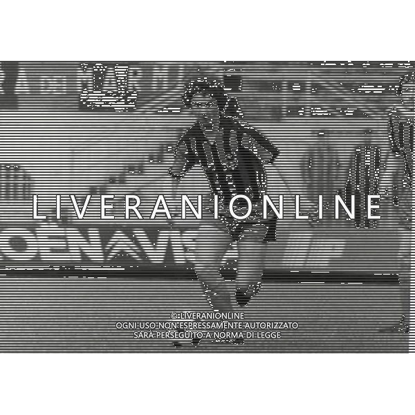 RETROSPETTIVA EVARISTO BECCALOSSI CALCIATORE NELLA FOTO EVARISTO BECCALOSSI CON LA MAGLIA DELL\'INTER AG ALDO LIVERANI SAS