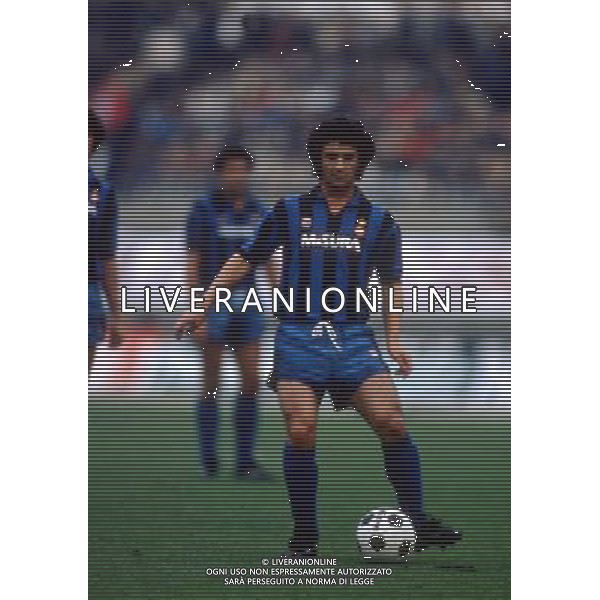 RETROSPETTIVA EVARISTO BECCALOSSI CALCIATORE NELLA FOTO EVARISTO BECCALOSSI CON LA MAGLIA DELL\'INTER AG ALDO LIVERANI SAS