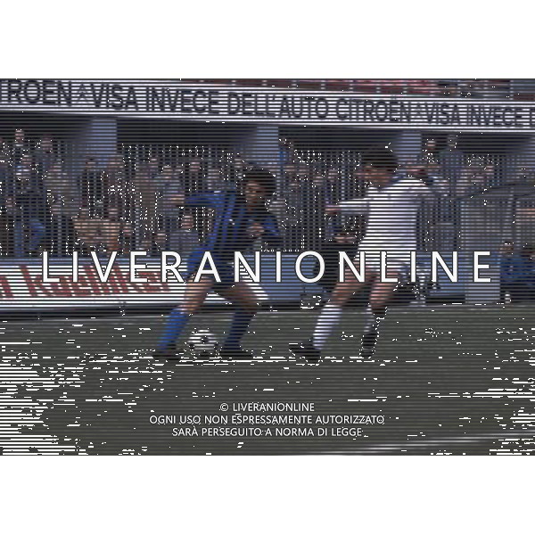 RETROSPETTIVA EVARISTO BECCALOSSI CALCIATORE NELLA FOTO EVARISTO BECCALOSSI CON LA MAGLIA DELL\'INTER AG ALDO LIVERANI SAS