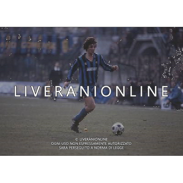 RETROSPETTIVA EVARISTO BECCALOSSI CALCIATORE NELLA FOTO EVARISTO BECCALOSSI CON LA MAGLIA DELL\'INTER AG ALDO LIVERANI SAS