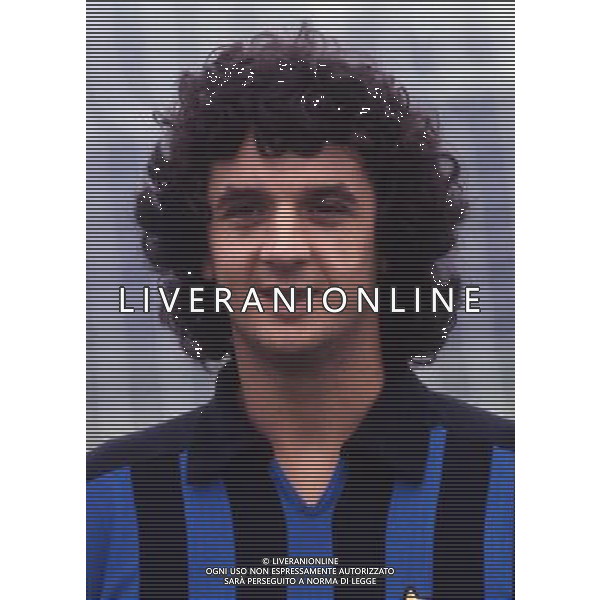 RETROSPETTIVA EVARISTO BECCALOSSI CALCIATORE NELLA FOTO EVARISTO BECCALOSSI CON LA MAGLIA DELL\'INTER AG ALDO LIVERANI SAS
