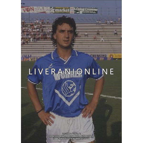 RETROSPETTIVA EVARISTO BECCALOSSI CALCIATORE NELLA FOTO EVARISTO BECCALOSSI CON LA MAGLIA DEL BRESCIA AG ALDO LIVERANI SAS
