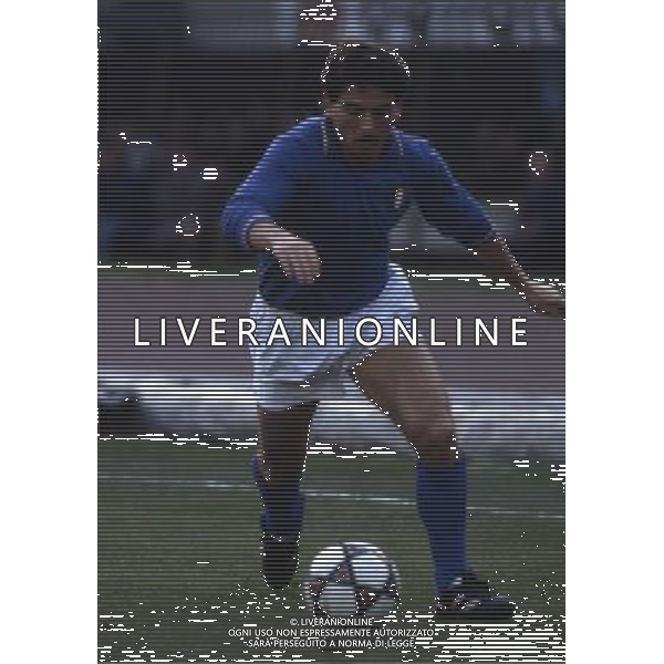 RETROSPETTIVA FRANCO SELVAGGI CALCIATORE NELLA FOTO FRANCO SELVAGGI CON LA MAGLIA DELLA NAZIONALE ITALIANA AG ALDO LIVERANI SAS