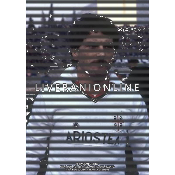 RETROSPETTIVA FRANCO SELVAGGI CALCIATORE NELLA FOTO FRANCO SELVAGGI CON LA MAGLIA DEL CAGLIARI AG ALDO LIVERANI SAS