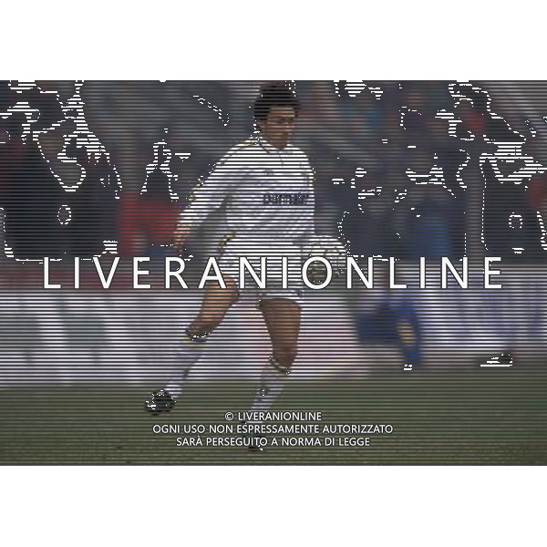RETROSPETTIVA ANTONIO BENARRIVO CALCIATORE NELLA FOTO ANTONIO BENARRIVO CON LA MAGLIA DEL PARMA AG ALDO LIVERANI SAS